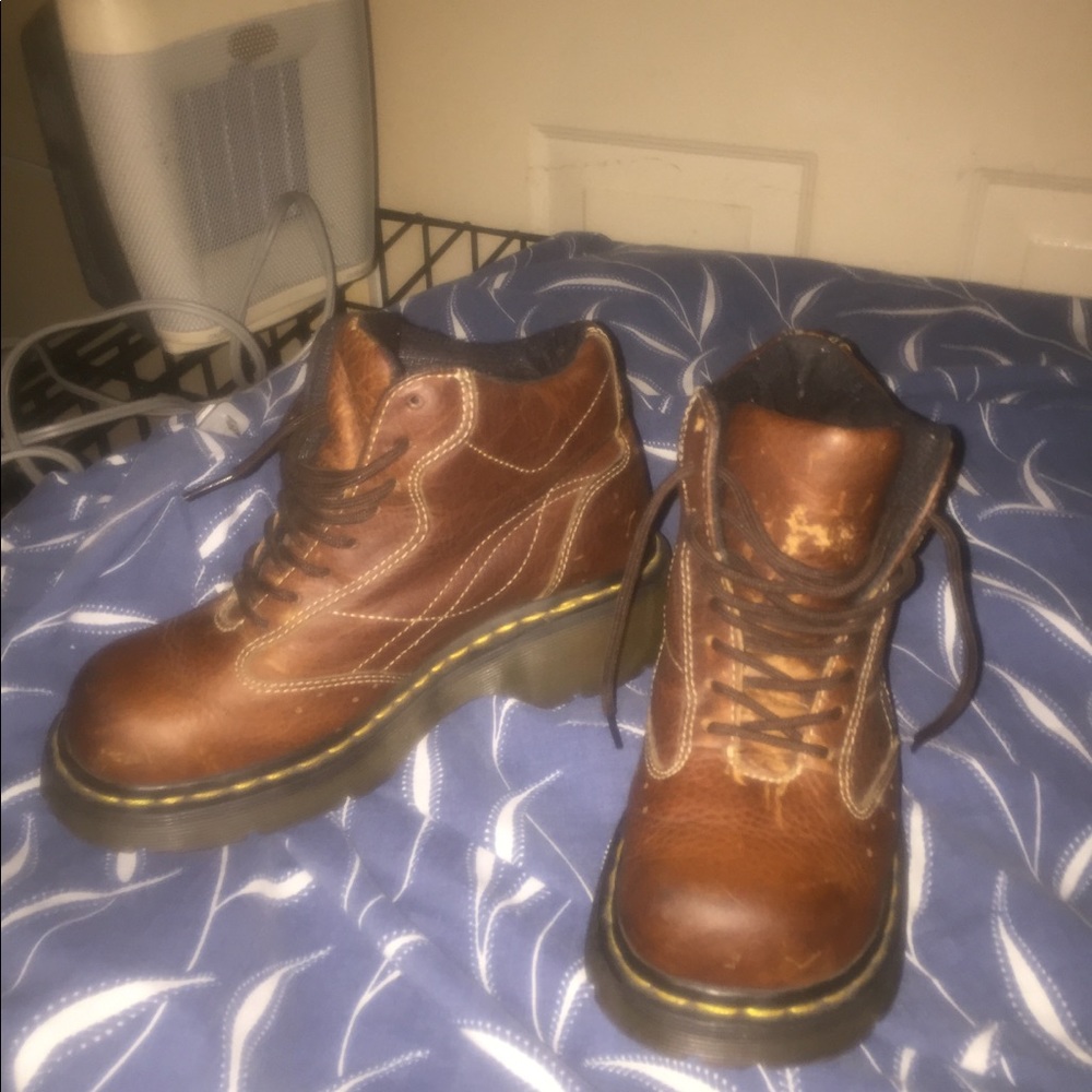 Doc martens boots - Picture 3 of 4